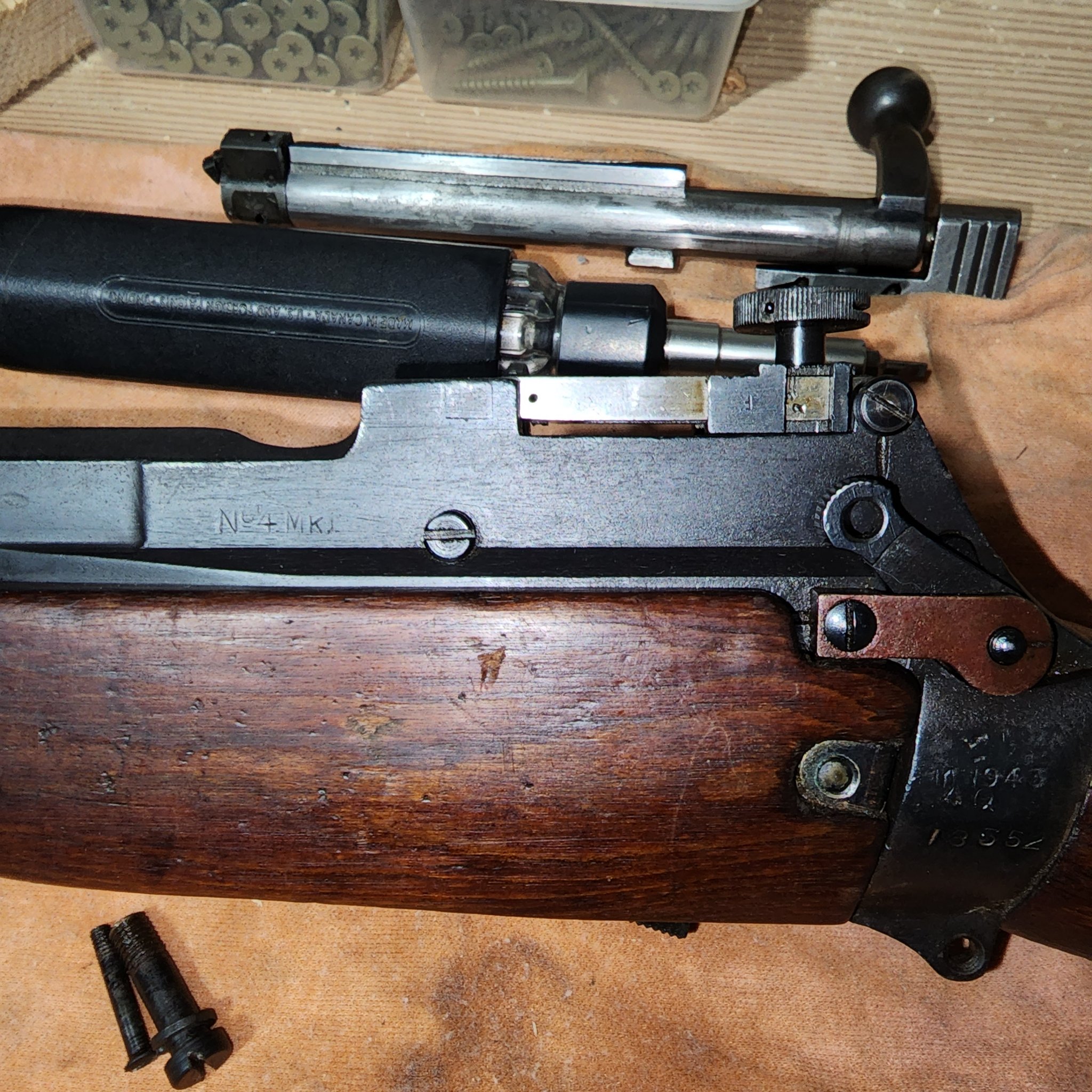 Long Branch Surplus Lee Enfield No.4 MK. 1* 1944 Mismatch Rifle with  Correct Bolt Style.