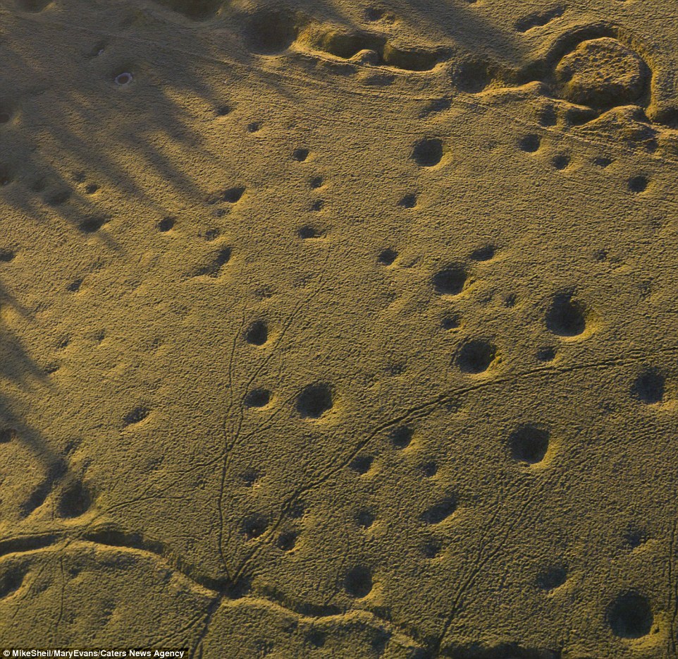 34A3112100000578-3610407-From_the_ground_this_field_at_Beaumont_Hamel_would_look_much_lik-a-50...jpg