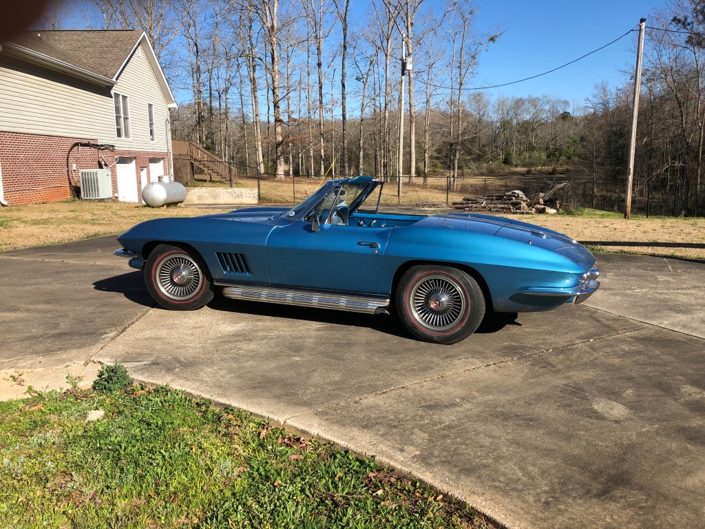 67 Vette.jpg