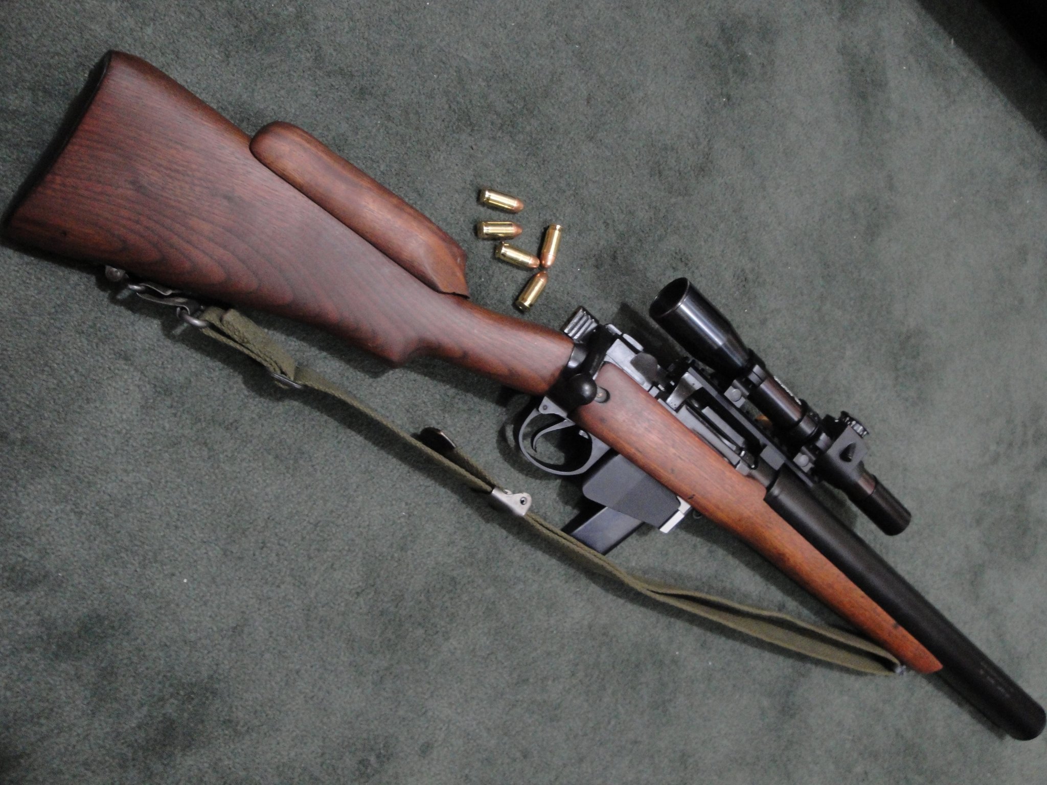 Enfield 4 Mk1, The Lee Enfield No4 Mk1 was the standard issue rifle for the  Commonwealth during the Second world war and is basically a No1 Mk3  modernized for easier ….