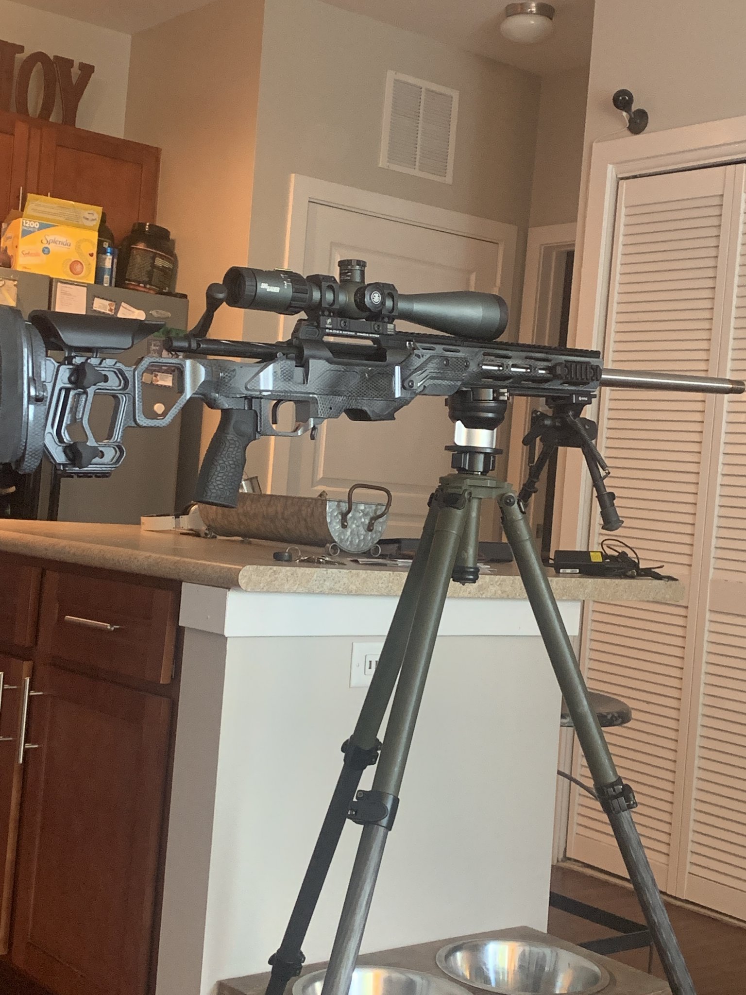 Cadex Defence on X: Amazing pictures of a Cadex Lite Competition chassis  outfitted with a Defiance Deviant Tactical action and a MX1 muzzle brake.   / X