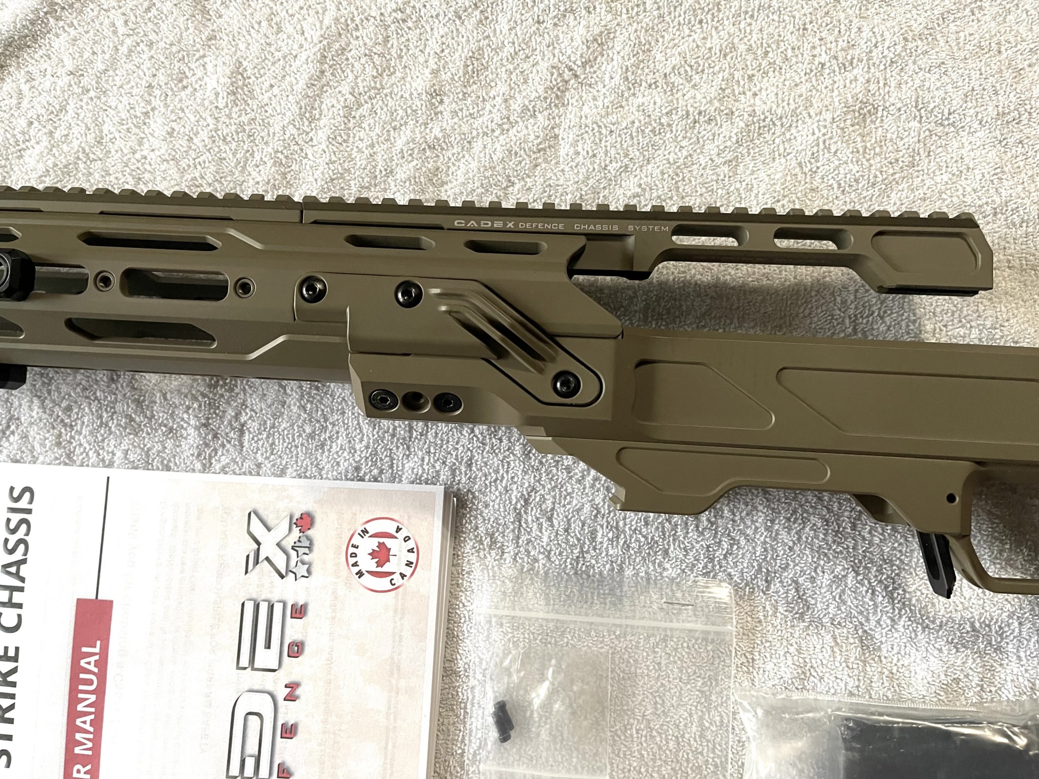 Cadex Defense Dual Strike Tan Surgeon XL Action 3.850 Mag Folding