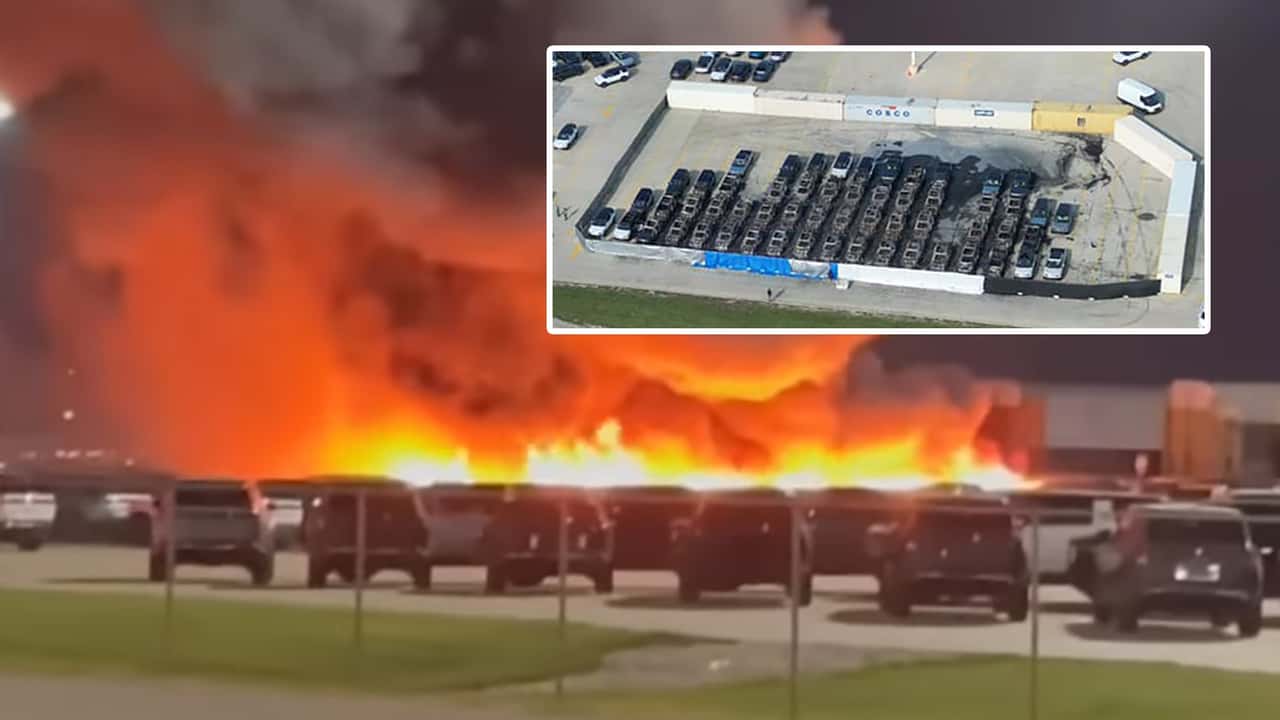 a-fire-broke-out-in-the-parking-lot-of-rivian-s-factory-damaging-several-evs.jpg