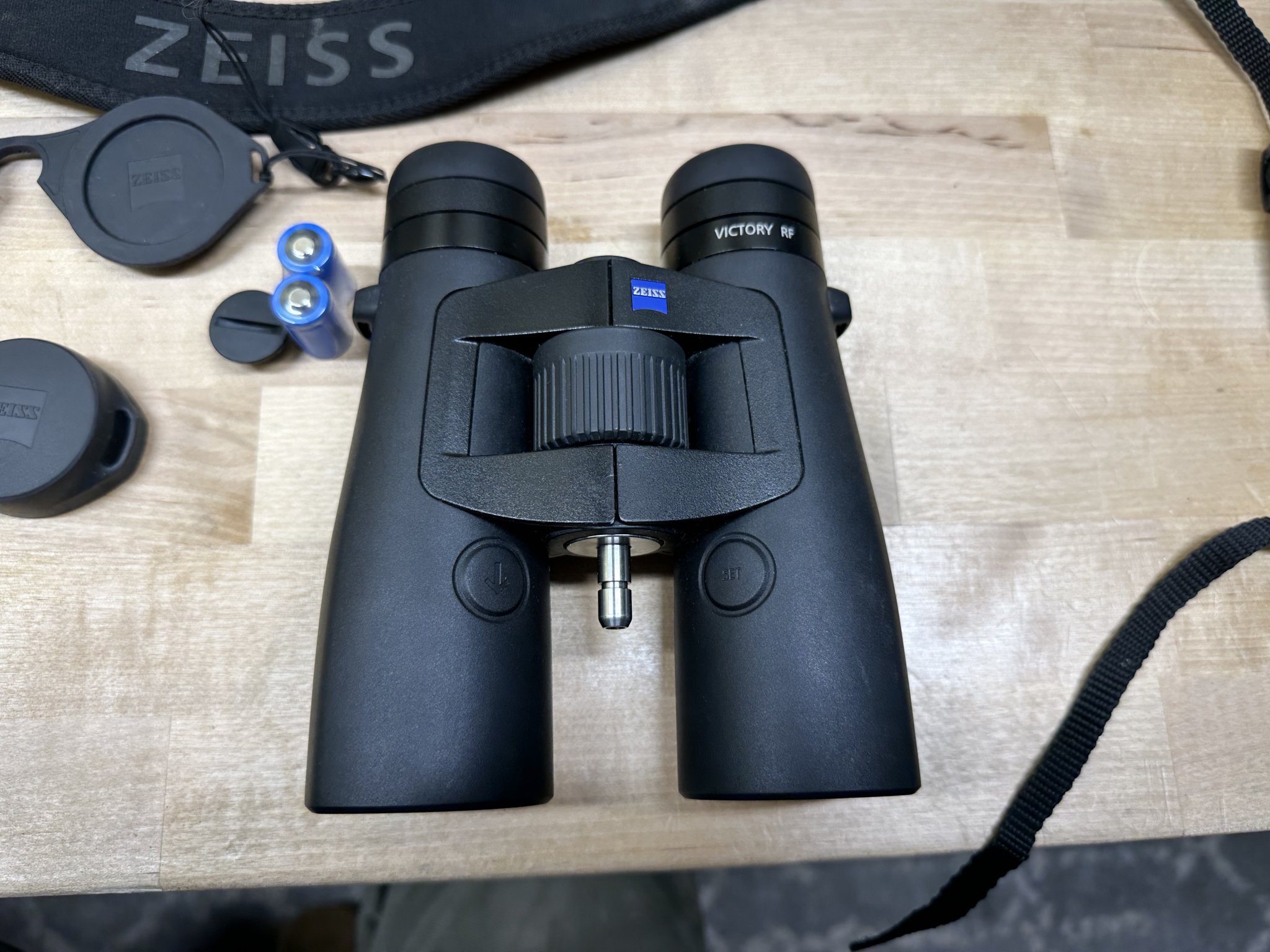 Zeiss victory hot sale 8x42 rf