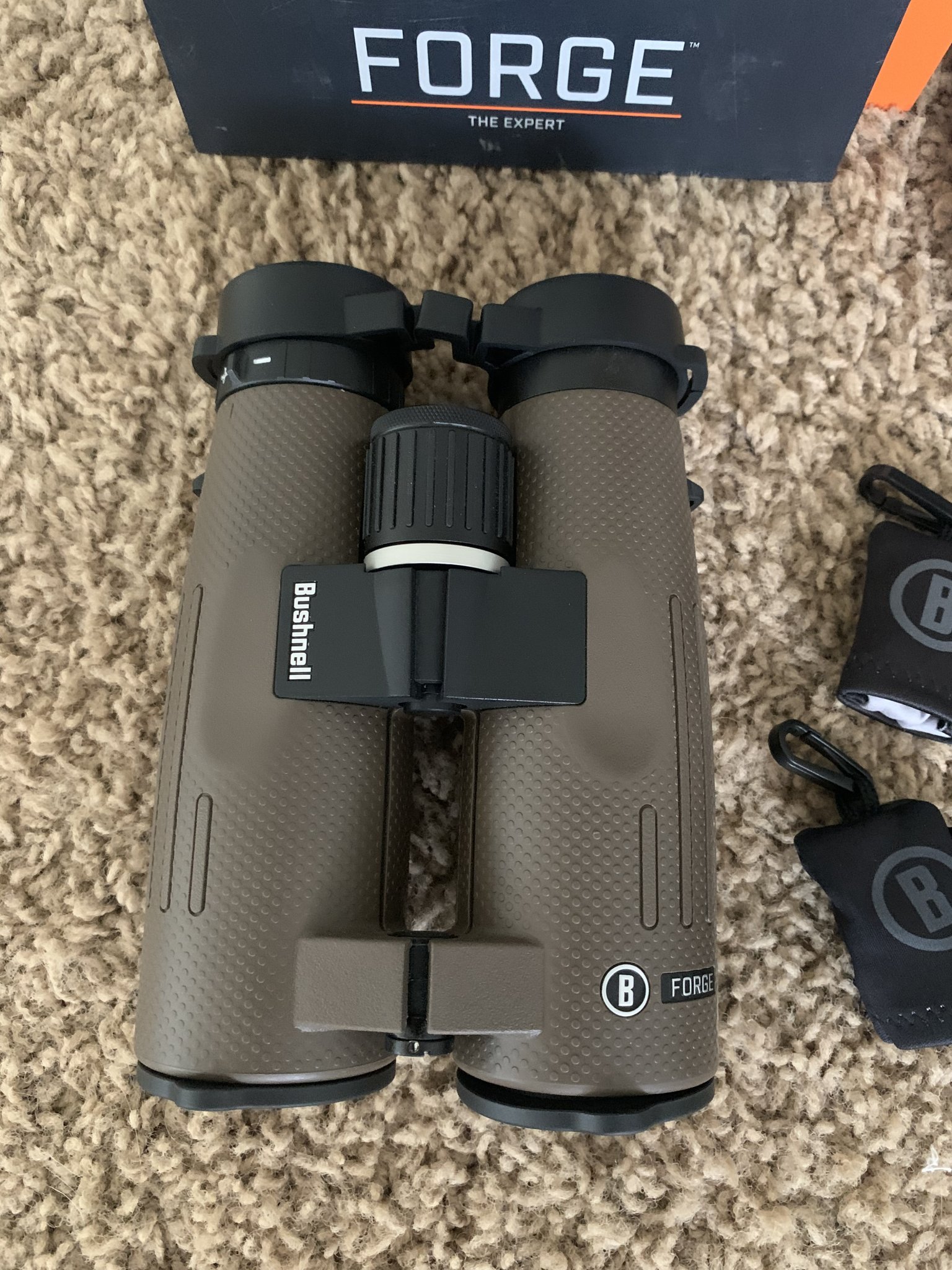 Bushnell forge best sale 10x42 binoculars