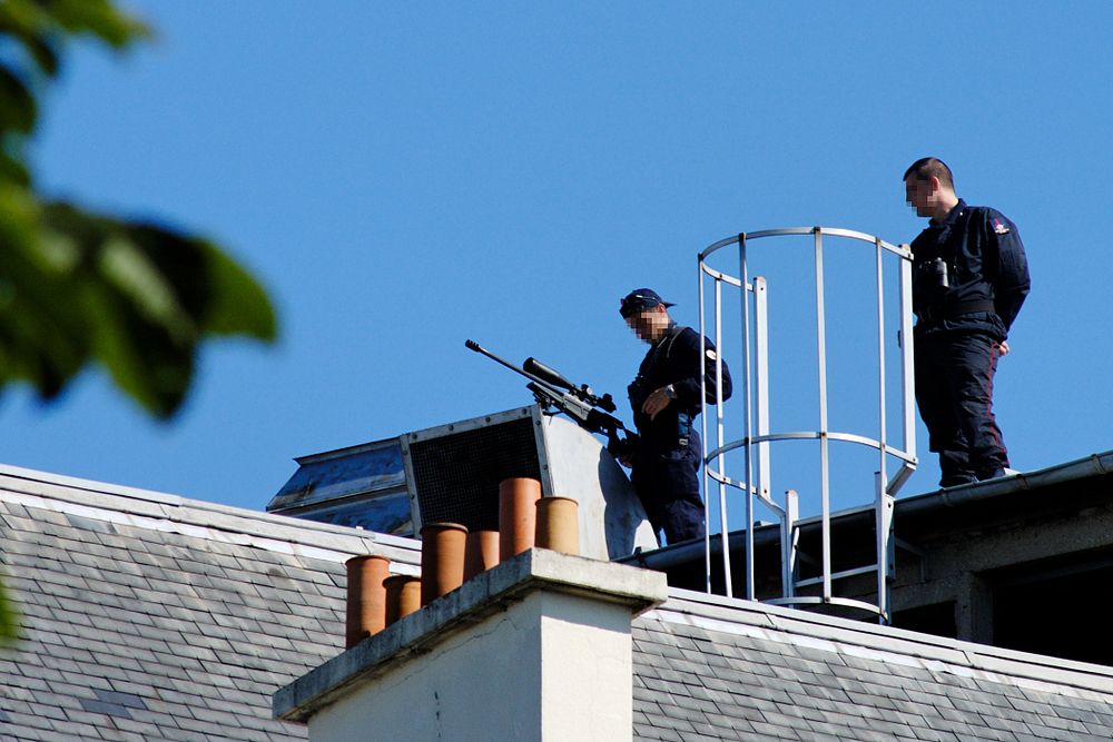 Blaser r93 french Snipers_Bastille_Day_2008_.jpg