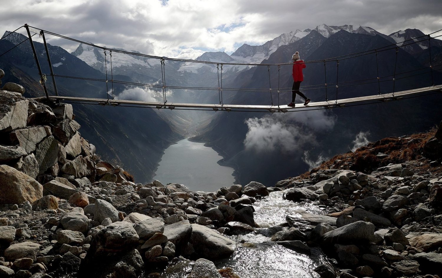 cable bridge.jpg