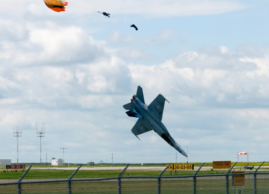 CF-18e.jpg