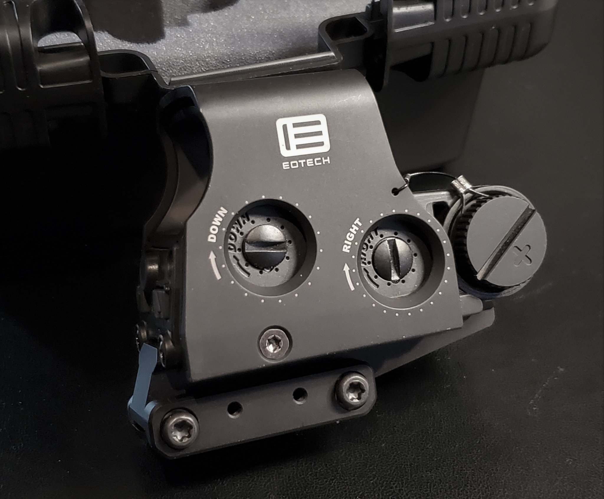 EoTech 1.jpg