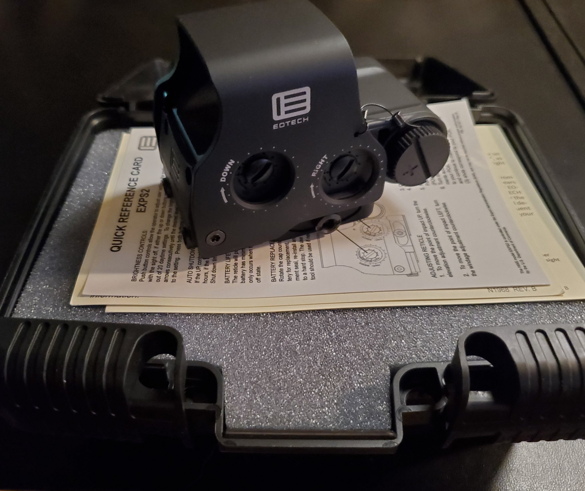 eotech 2 dot.jpg