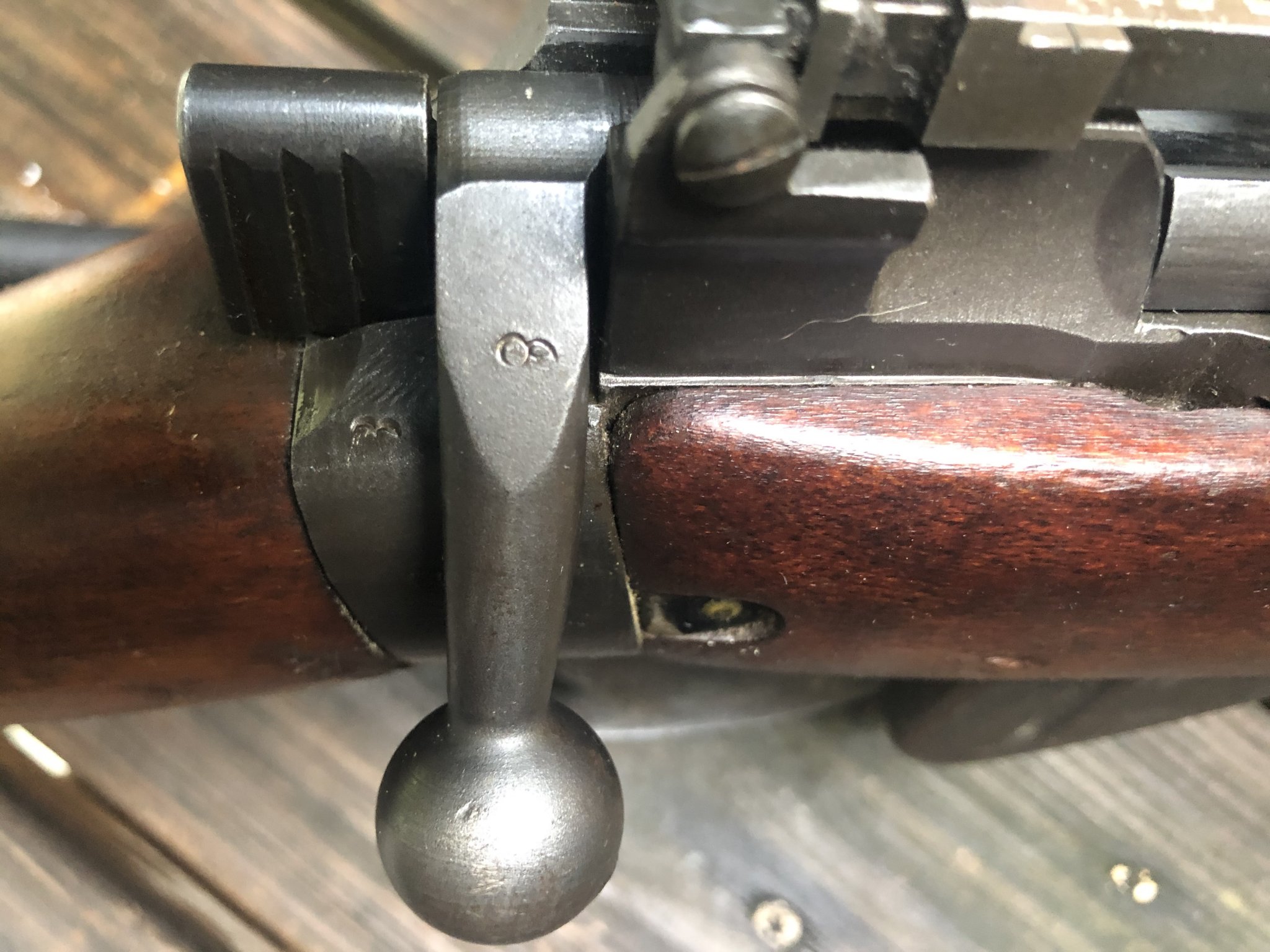 Milsurps Knowledge Library - 1945 Enfield No.4 Mk1*(T) Long Branch Sniper  Rifle