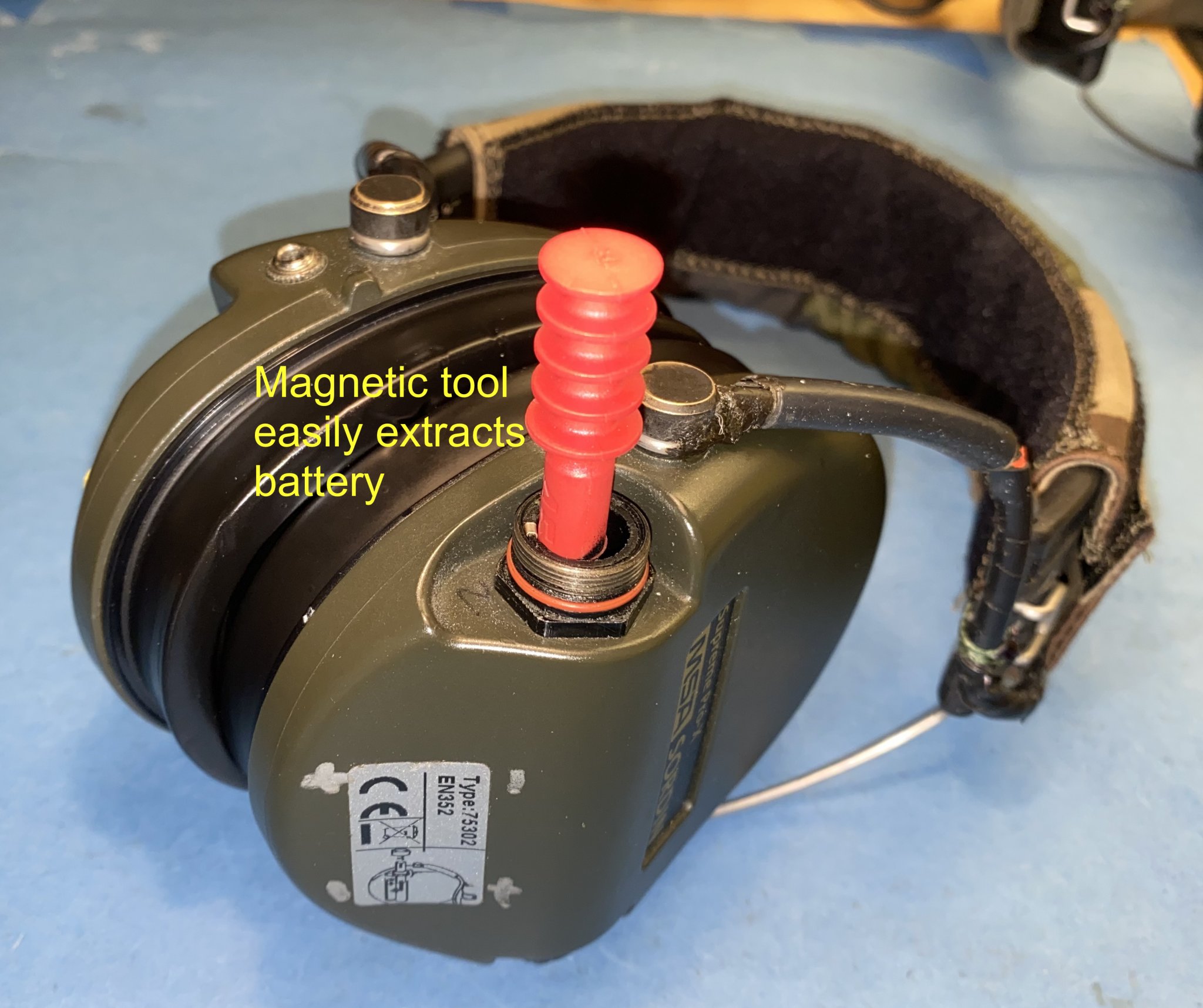 Battery insertion and removal for MSA/Sordin headsets - Our Blog