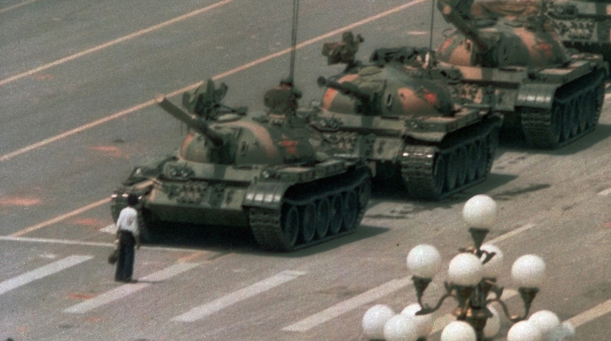 kristof-tiananmen-superJumbo-2557384574.jpg