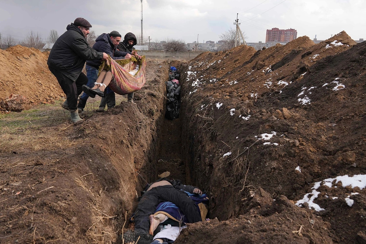 Mariupol Grave.jpg