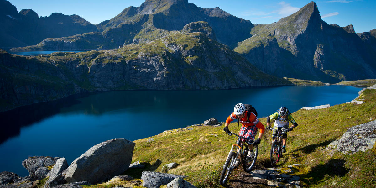 moskenes-mountain-biking-norway-2-1_9dbdb0d8-6b72-4bc7-b046-b0a2a5c868fe.jpg