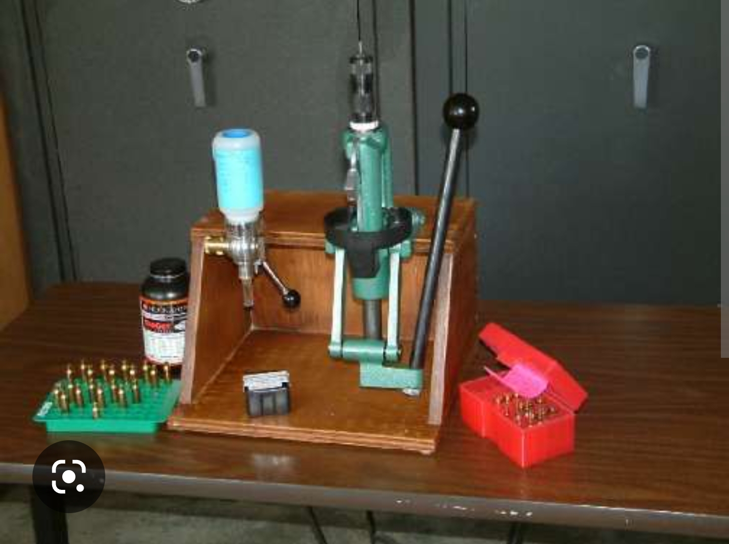 Mobile reloading deals bench